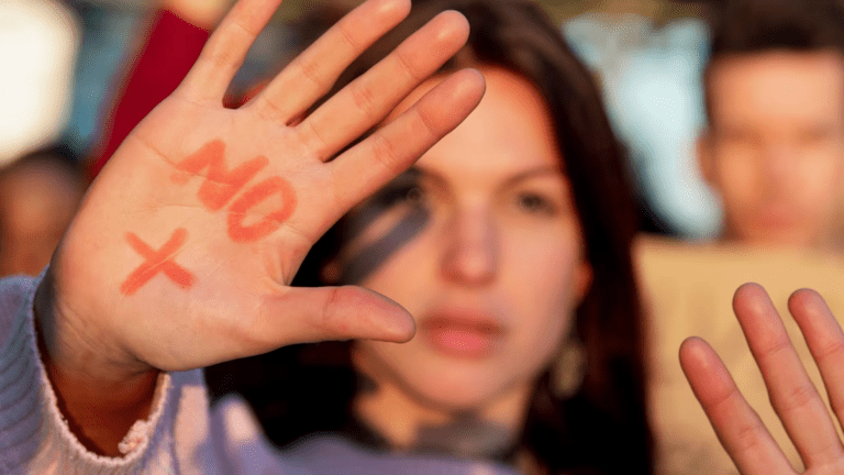 “Cuando una vuela, todas vuelan”: el movimiento que busca erradicar la violencia de género desde la empatía y la acción